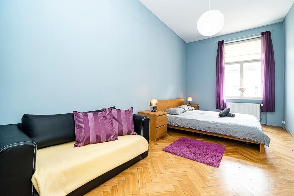 Cozy And Sunny In Uptown Apartamento